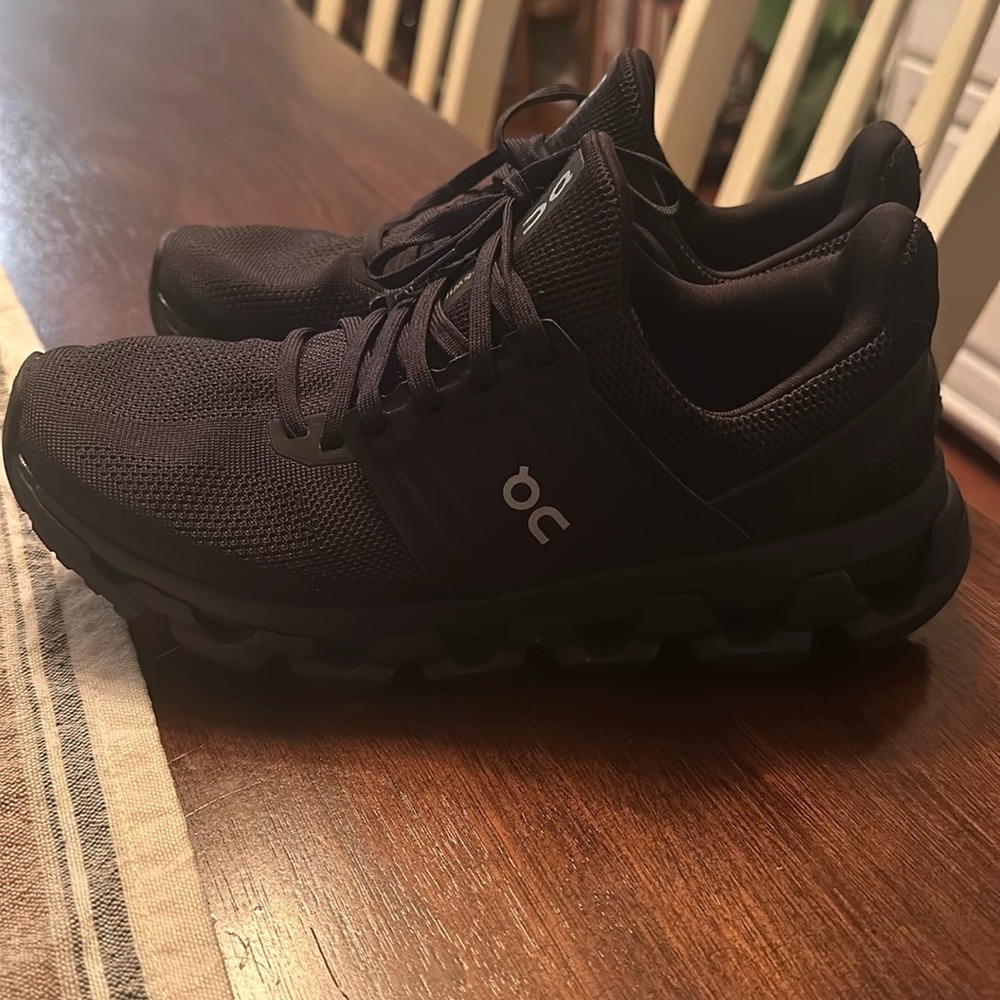 ON RUNNING CLOUDSWIFT